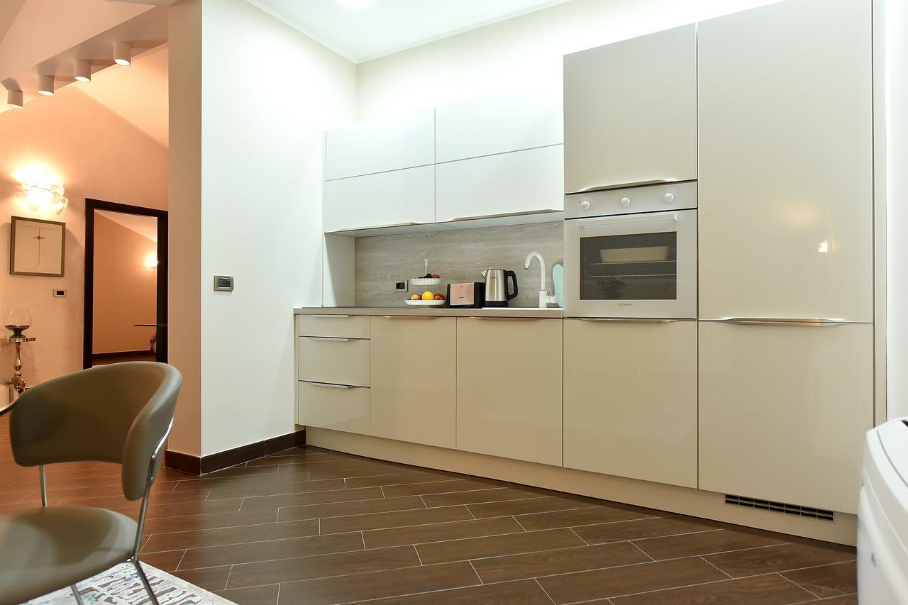 Appartamento Maniva Penthouse By The Sea Cattaro Esterno foto